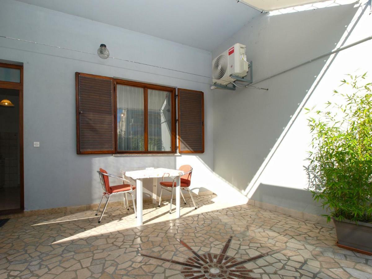 Apartments Boris 1965 Pula Exterior photo